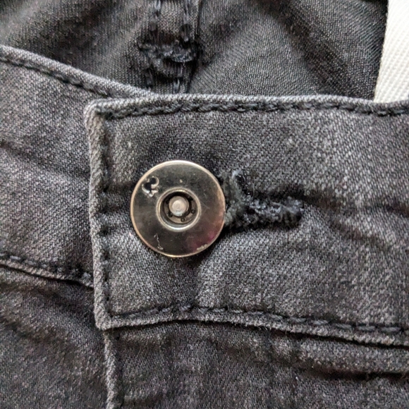 Vintage 2000's, H&M, skinny, black jeans. - Picture 6 of 8